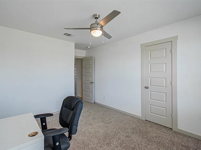 22 Desert Spring Ln — Photo 30