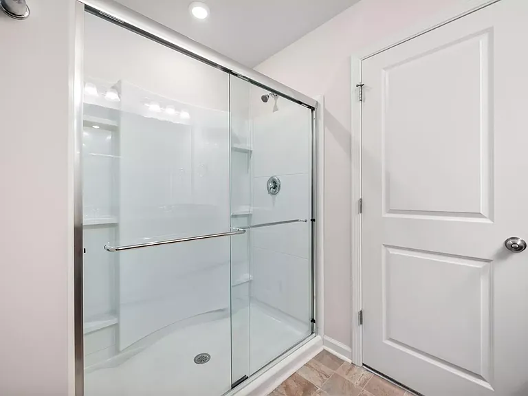 1020 Sycaten St — Photo 7