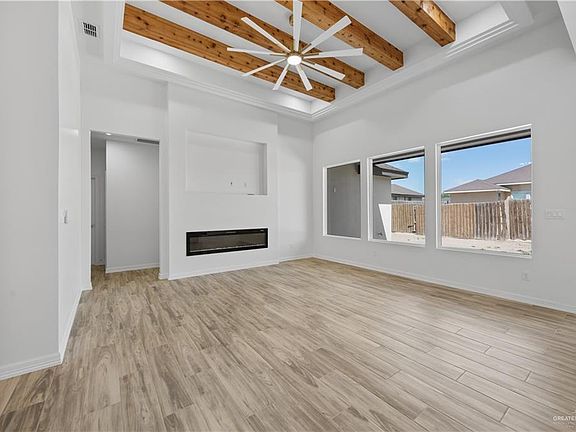 5th image of 3620 Makayla St