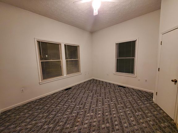 5th image of 141 E Sevier Ave