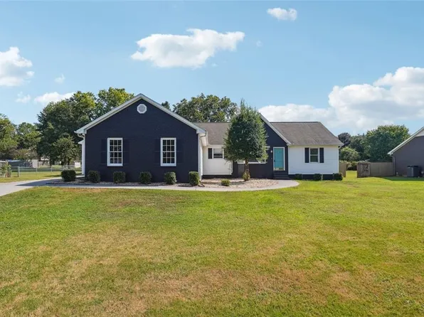 19 Park Ct SE, Cartersville, GA 30120