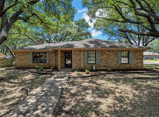7024 Cheshire Dr, Woodway, TX 76712