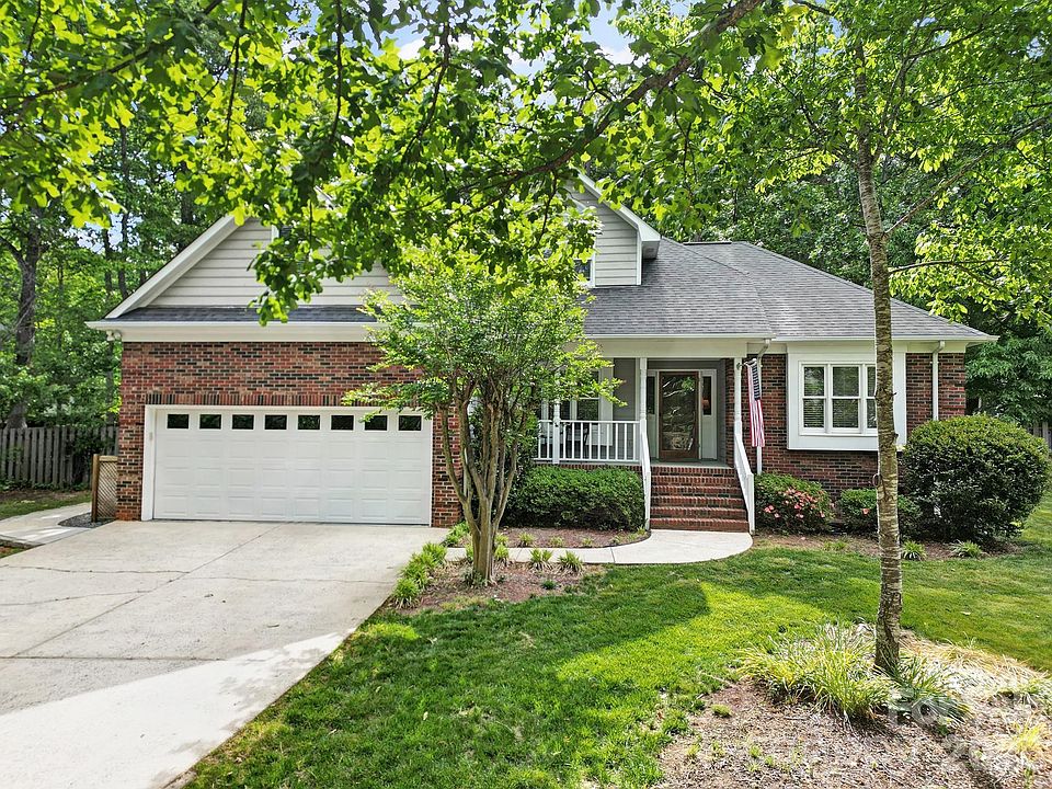 1st image of 1109 Hawthorne Dr
