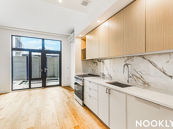 4th image of 38-38 32nd St #398
