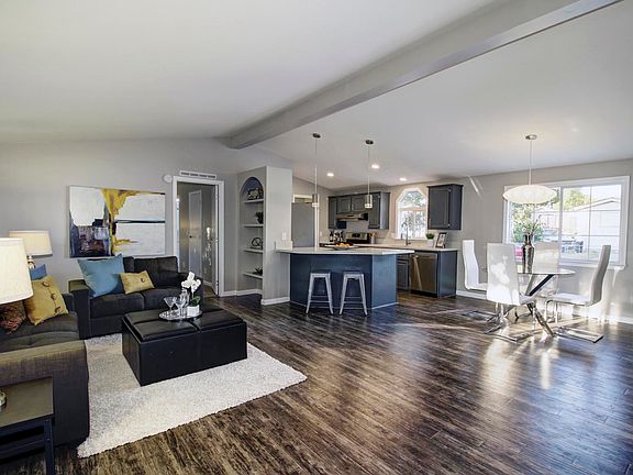 2nd image of 518 Vandenberg Cir