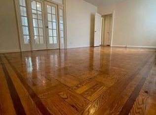 25-31 36th St #2F, Astoria, NY 11103