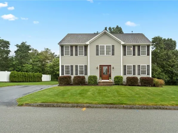 6 Alexs Dr, Warren, RI 02885