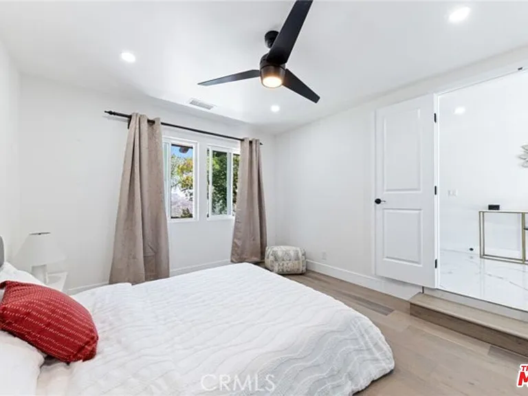 2199 Summitridge Dr — Photo 42