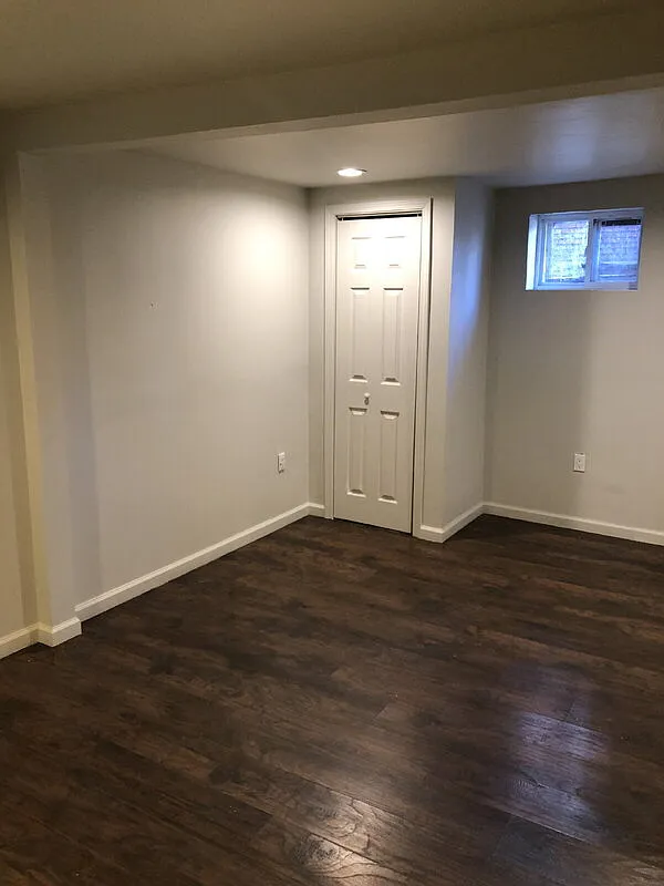 2 bed, 1.0 bath, 800 sqft, $900 — Photo 3
