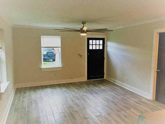 Open floor plan in the living room