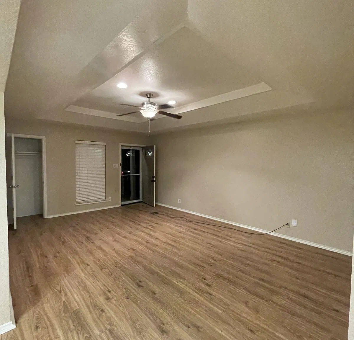 3 bed, 1300 sqft, $1,795 — Photo 1