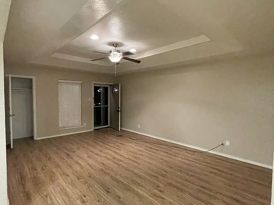 1125 Landsdale Ln