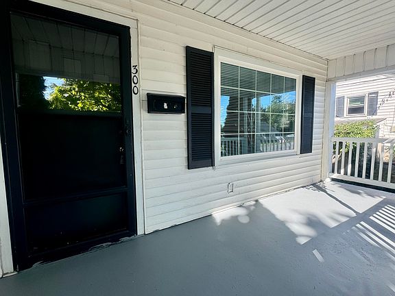 2nd image of 300 Norwood Dr