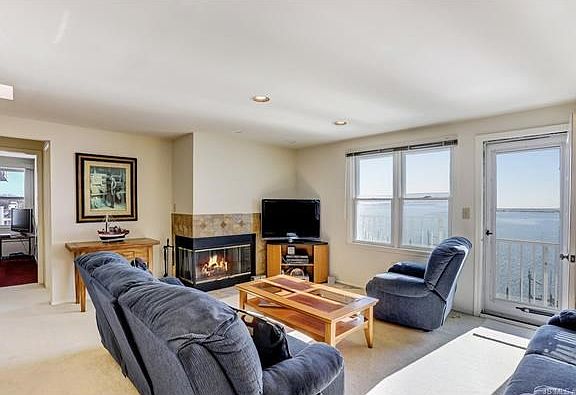 3rd image of 310 West Ave APT F-3