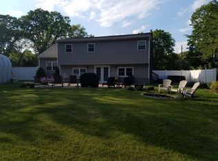 232 Granny Rd, Medford, NY 11763