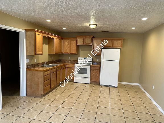 4th image of 1716 W 12th St #B