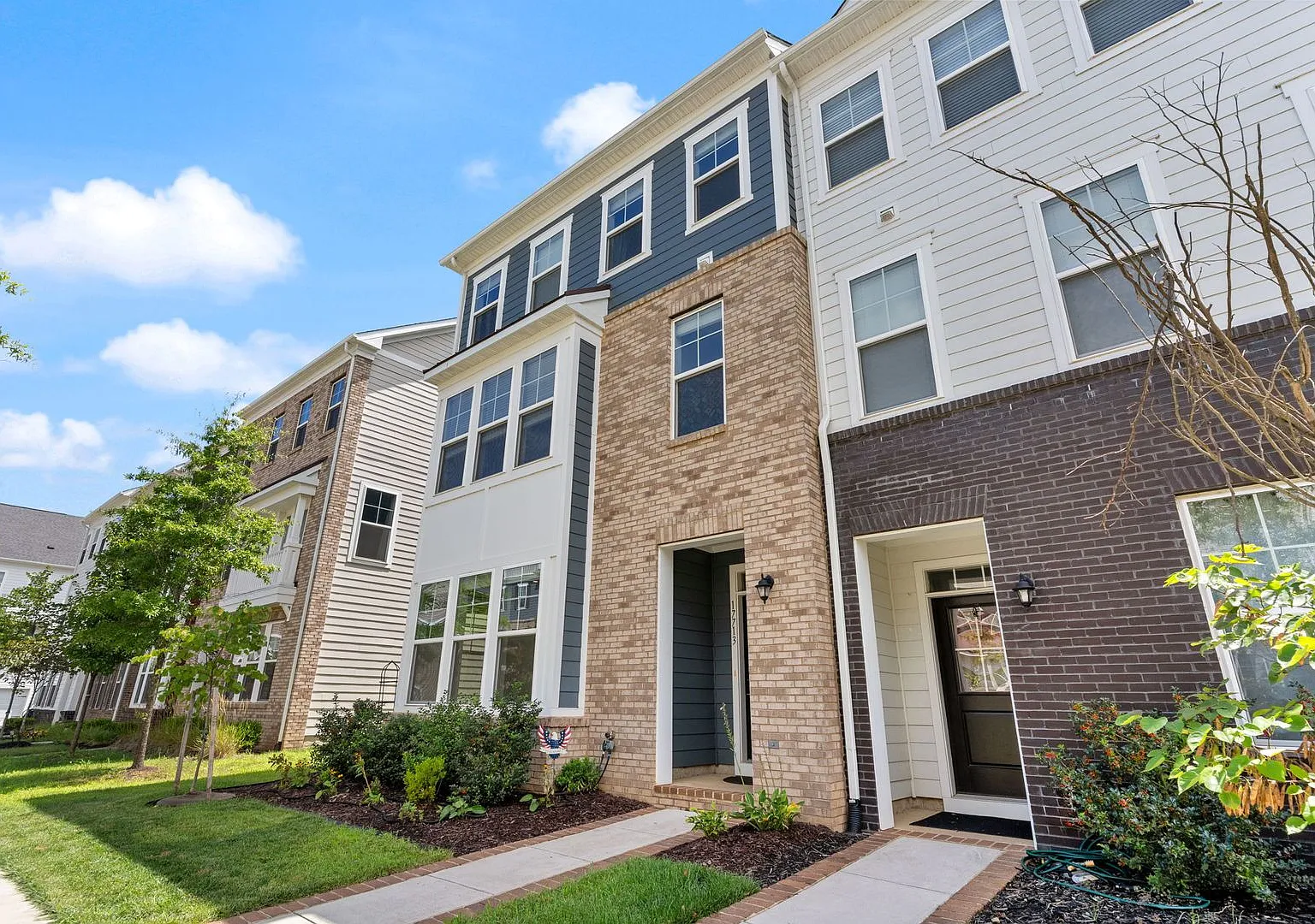 Modern Potomac Shores Home with Resort-Style Amenities — Photo 3