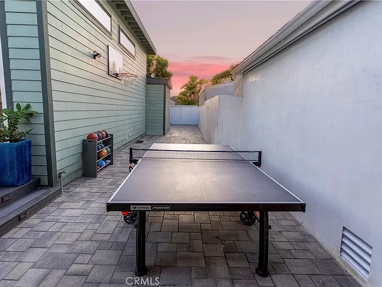 1753 Wilstone Ave — Photo 49