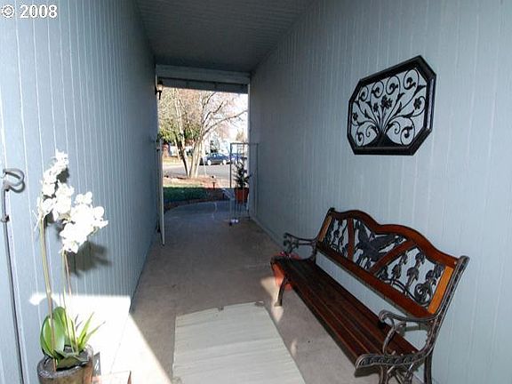 5th image of 2477 SE 56th Ct