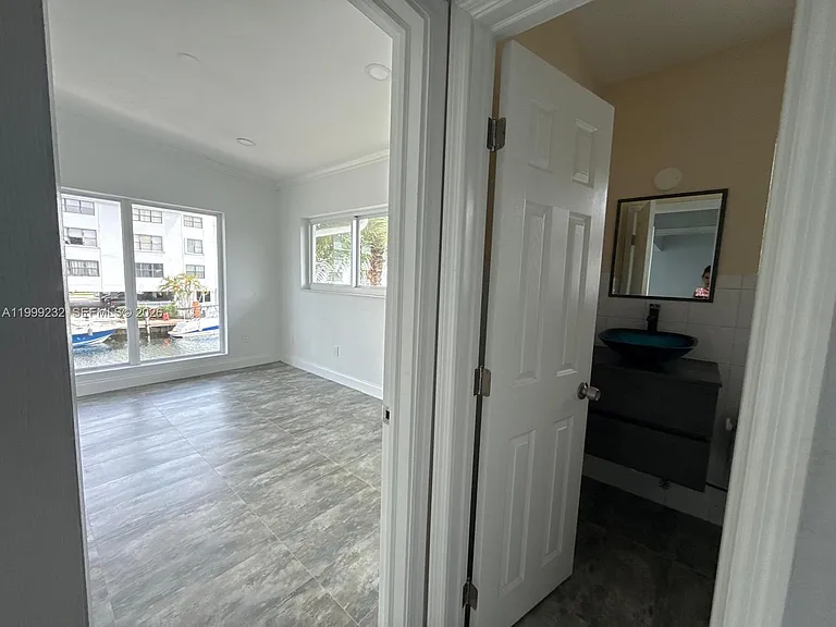 3681 NE 170th St #4 — Photo 34
