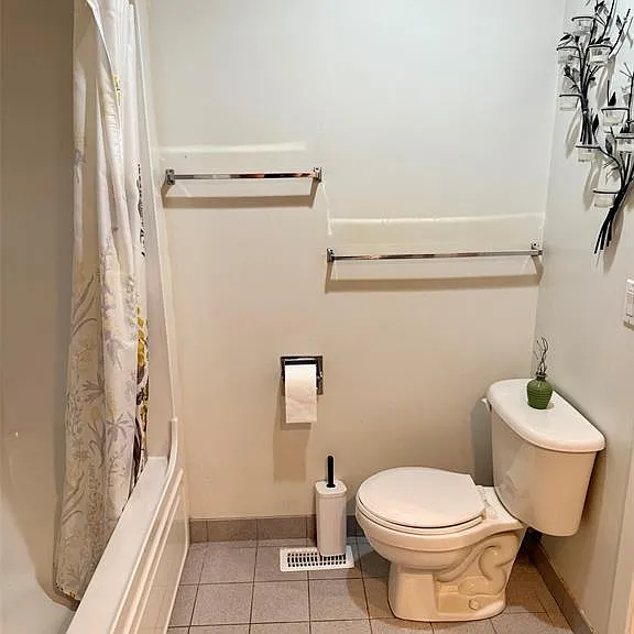 1679 Drouillard Rd #3 — Photo 8