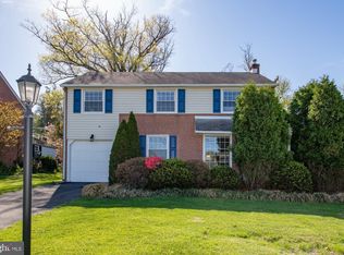 3004 Joshua Rd, Lafayette Hill, PA 19444