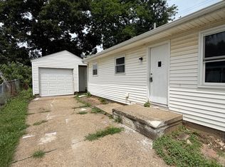 2402 17th St SW, Canton, OH 44706