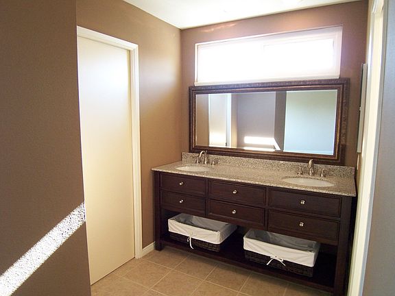 4th image of 3176 Belair Ct