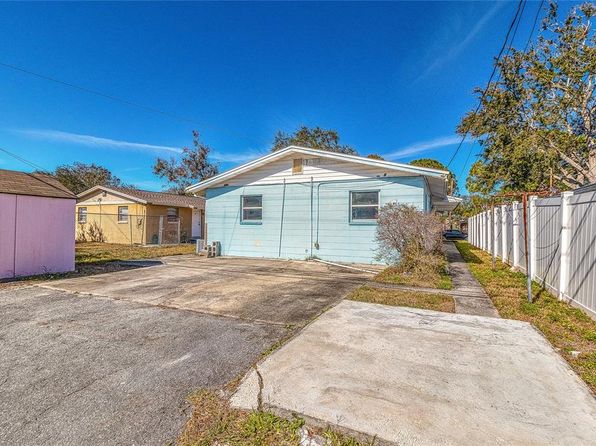 saint-petersburg-florida-81389989 picture