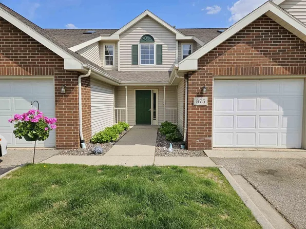 875 Park Street #102, Oregon, WI 53575