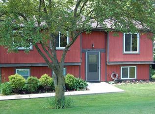 1053 Saybrook Dr, Greensburg, PA 15601
