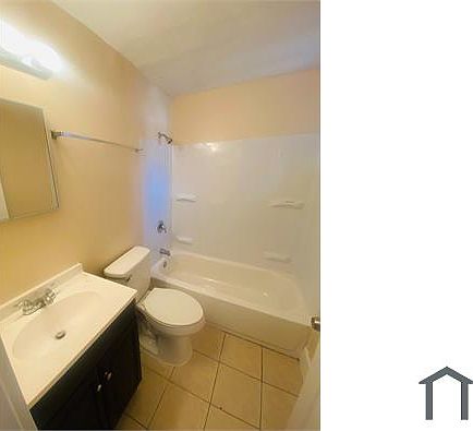 1st image of 3008 Osage St #1F