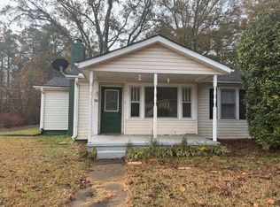 16 Jordan St, Inman, SC 29349