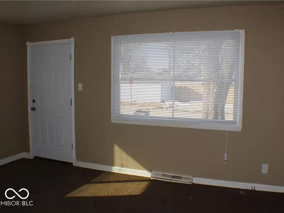 2nd image of 2407 S State Ave
