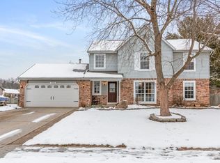 3054 Fry Rd, Greenwood, IN 46142