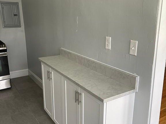 2nd image of 236 Lafayette St #7