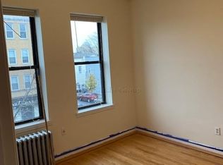 3616 24th Ave APT 2C, Astoria, NY 11103