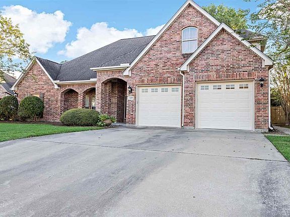 2nd image of 6085 Carrie Ln