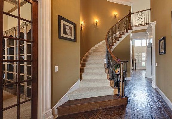Entry/Foyer