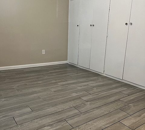5th image of 6306 S Pickering Ave #6306