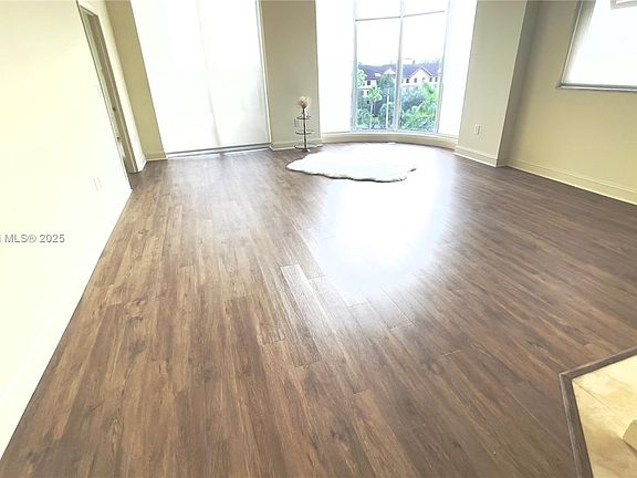 5th image of 510 NW 84th Ave APT 529