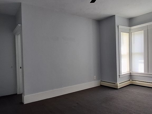 5th image of 17 Middleboro Rd #1
