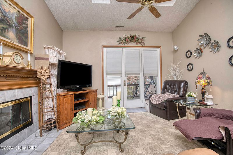 5th image of 4807 S Foxwood Drive