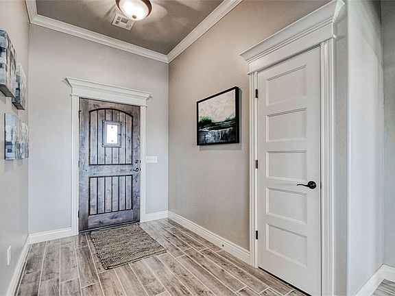 4th image of 5005 SW 128th Ct
