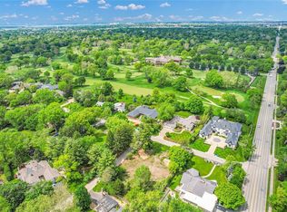 21 Greencroft Dr, Champaign, IL 61821