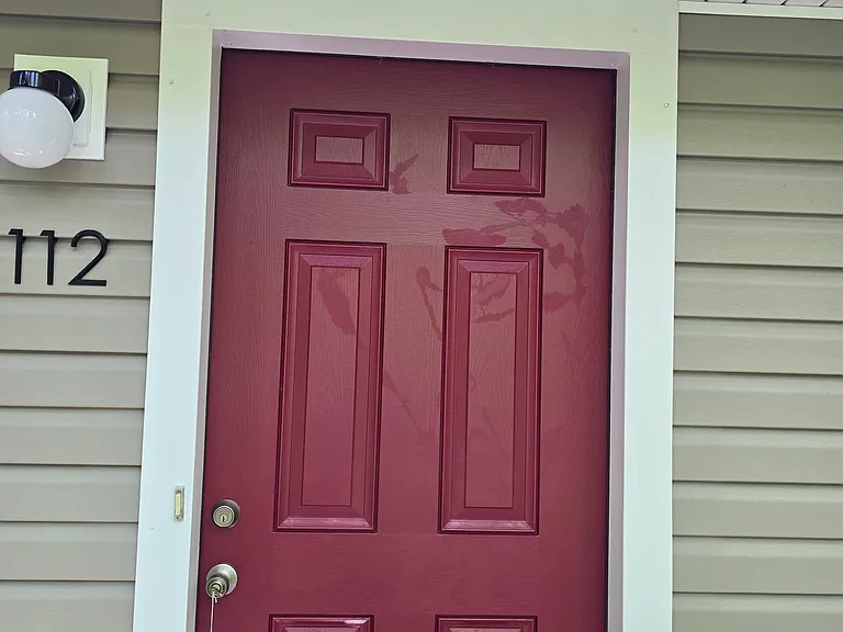 112 Glassboro Dr — Photo 1