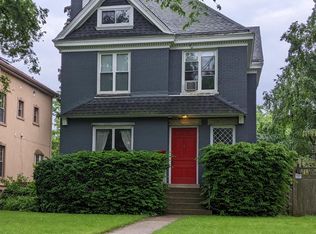 1306 Main St #1, Evanston, IL 60202