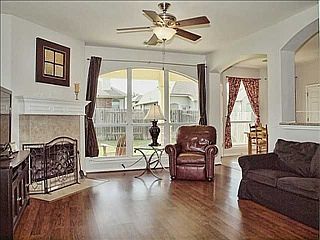 2nd image of 751 Bent Wood Pl