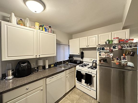 3rd image of 2023 W Thomas St #6H