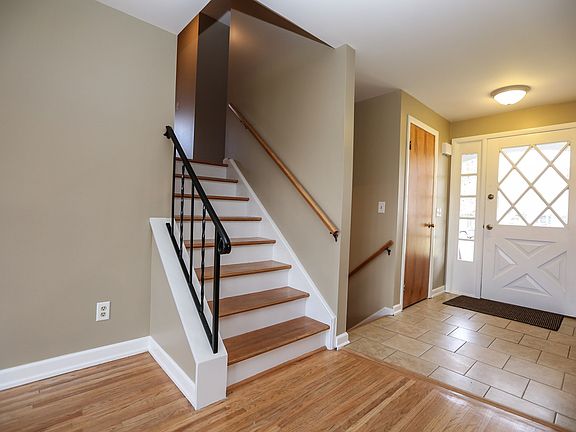 2nd image of 15 Fairview Dr